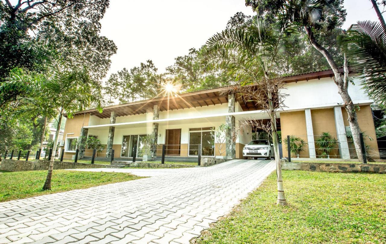 Temple Pond Villa Colombo 필리얀달라 외부 사진