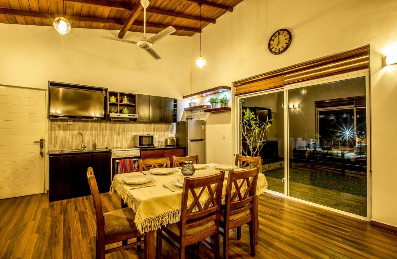 Temple Pond Villa Colombo 필리얀달라 외부 사진