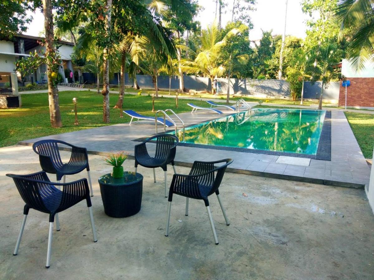 Temple Pond Villa Colombo 필리얀달라 외부 사진
